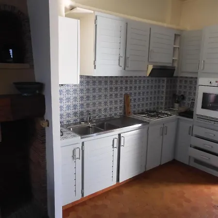 Holiday home La Goelette Et Son Jardin Clos Sans Parking Prive *